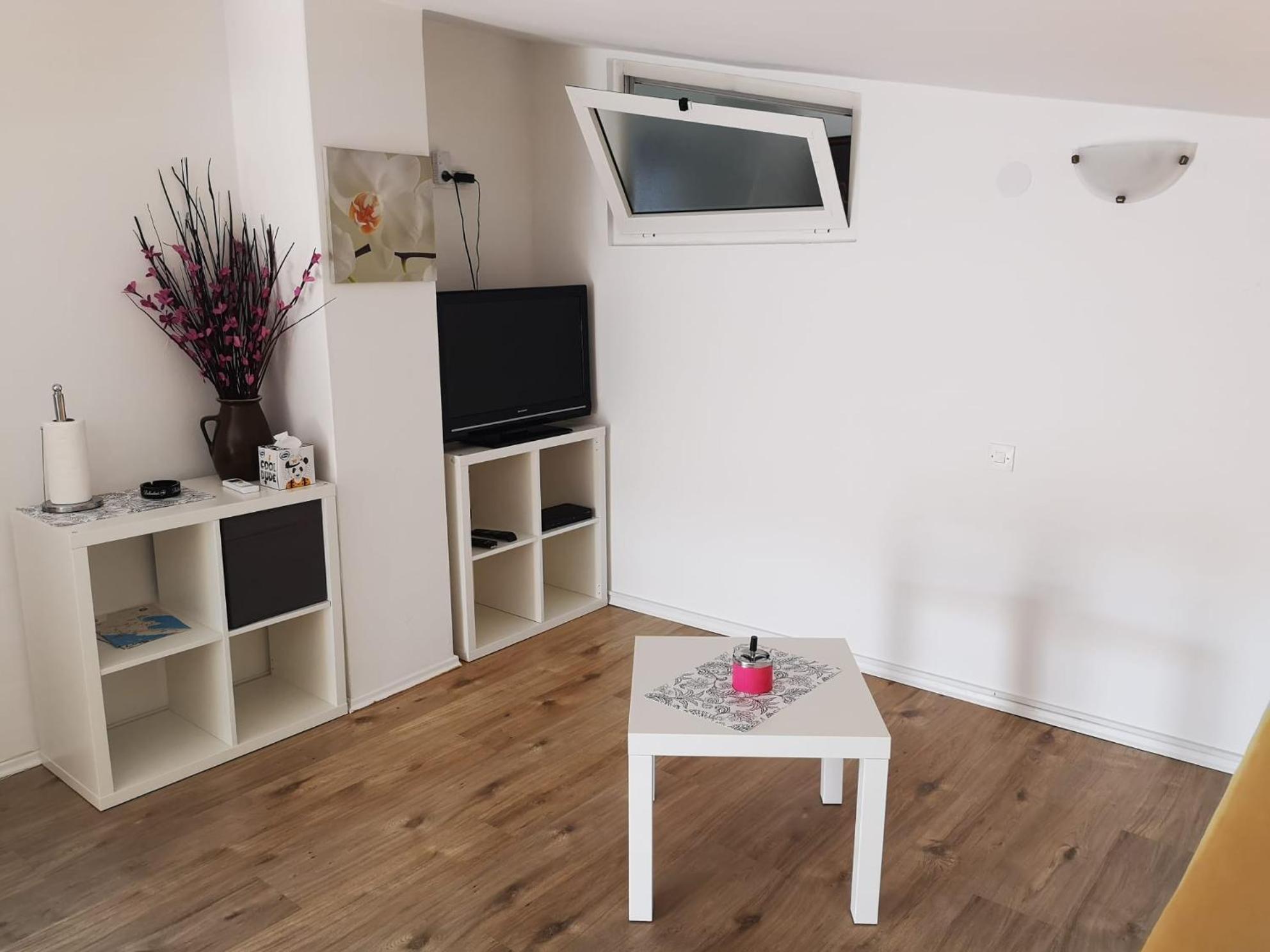 Apartments Tara Ražanac الغرفة الصورة