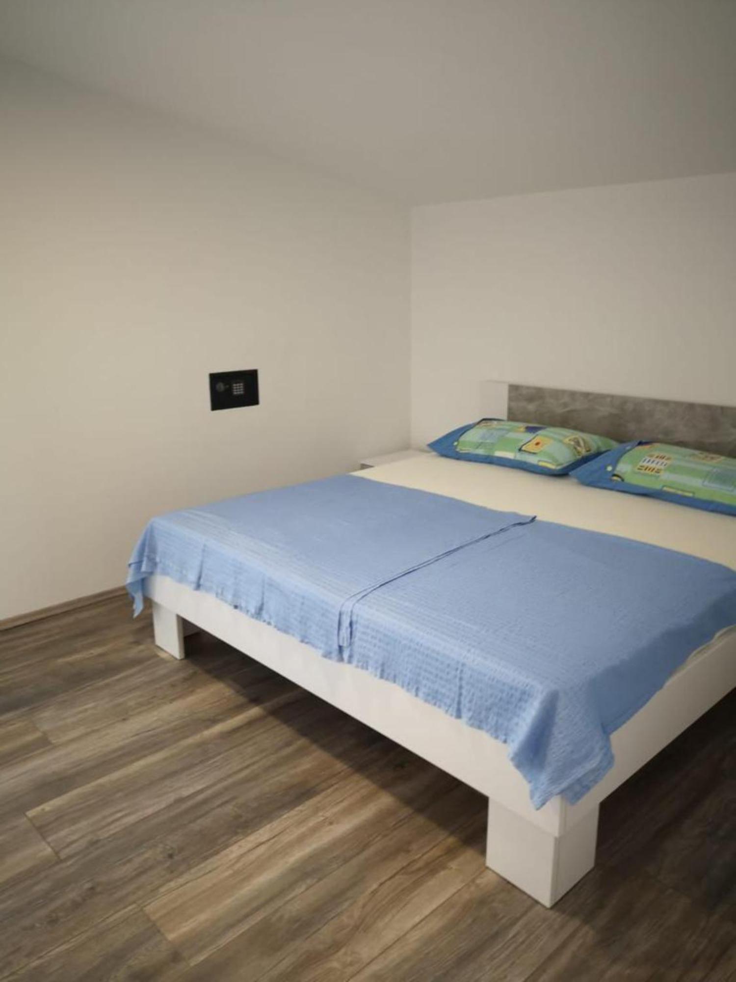 Apartments Tara Ražanac الغرفة الصورة